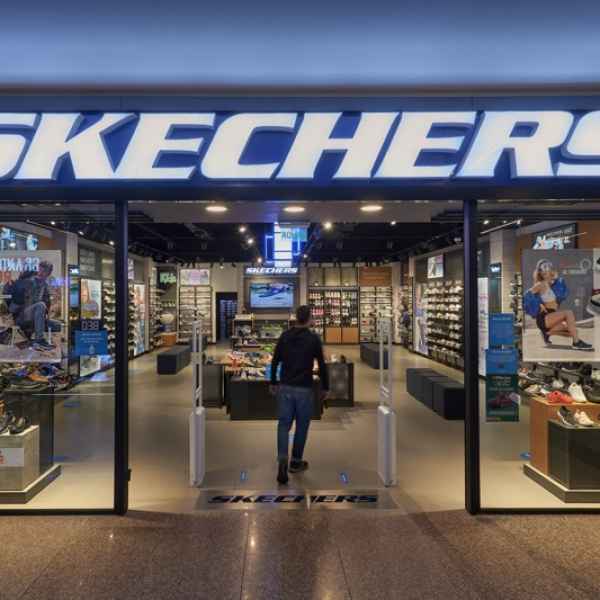 SKECHERS